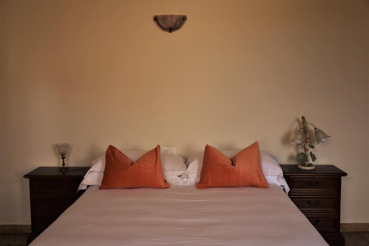 Apartment Dalla Mirella フィレンツェ エクステリア 写真