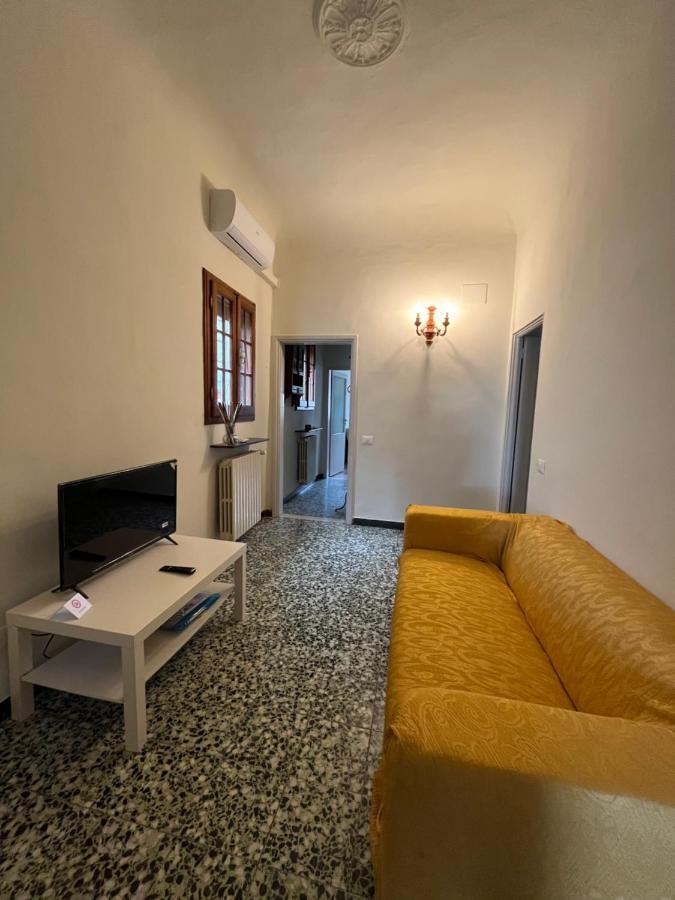 Apartment Dalla Mirella フィレンツェ エクステリア 写真